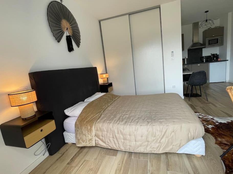 Magnifique Dans Neuve Apartment *